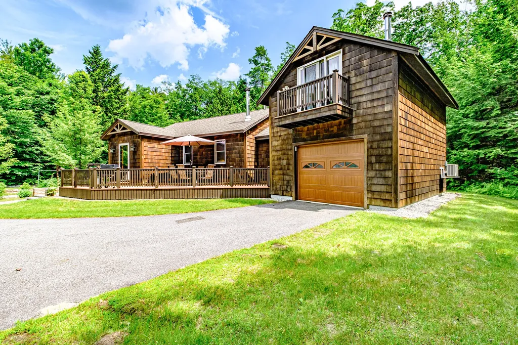 30 Elliott Way Waterford ME 04088