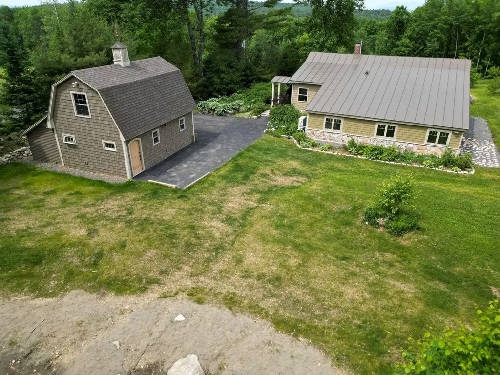 206 Drury Road Solon ME 04979