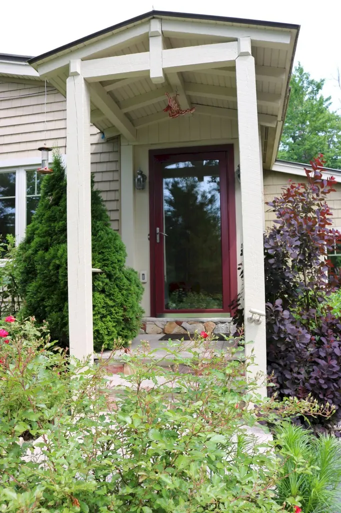 206 Drury Road Solon ME 04979