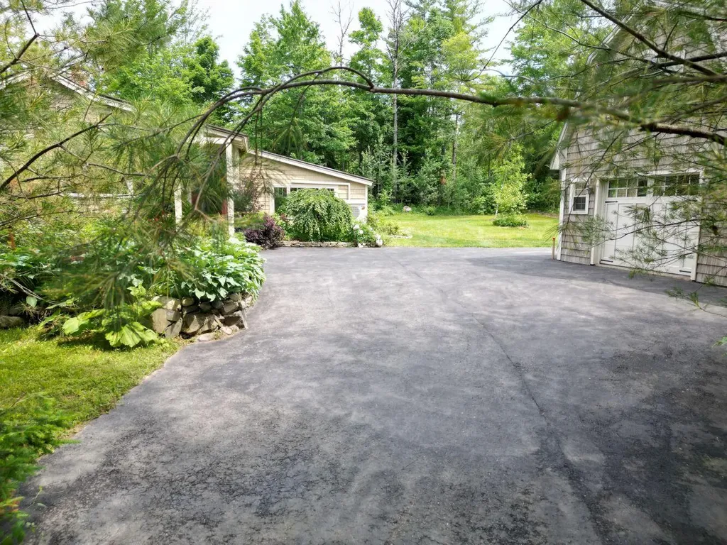 206 Drury Road Solon ME 04979