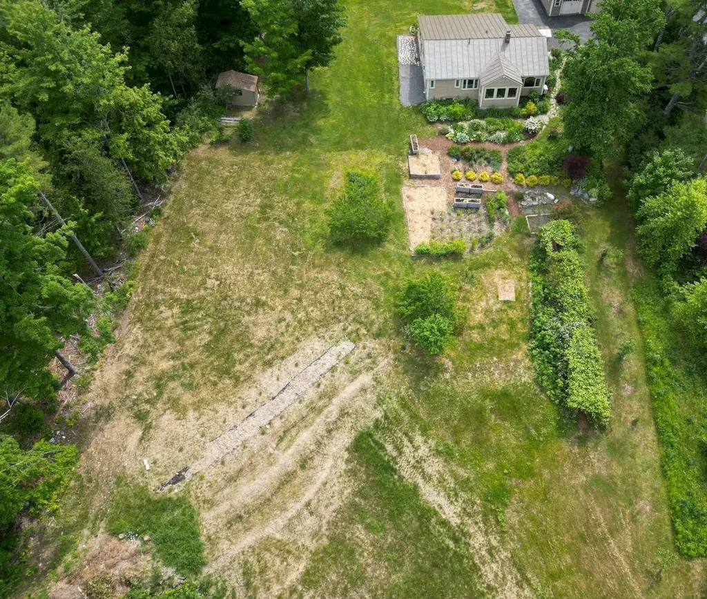 206 Drury Road Solon ME 04979