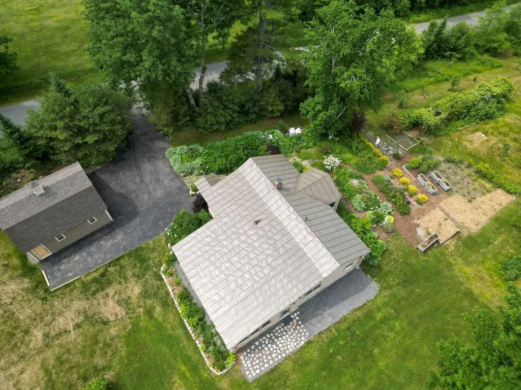 206 Drury Road Solon ME 04979