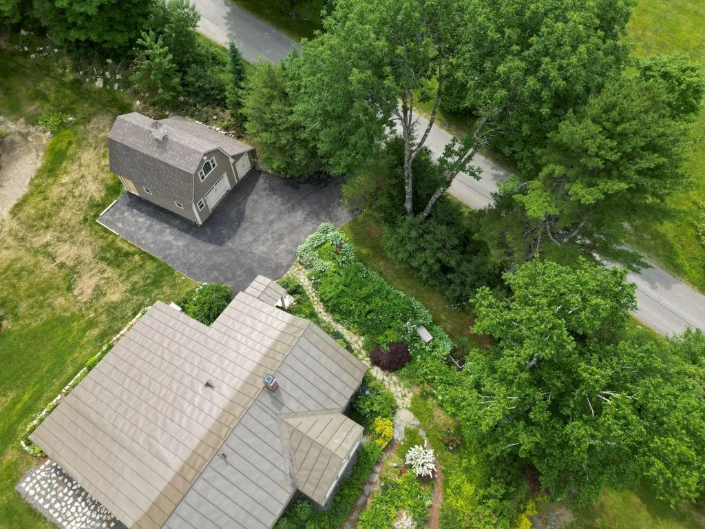 206 Drury Road Solon ME 04979