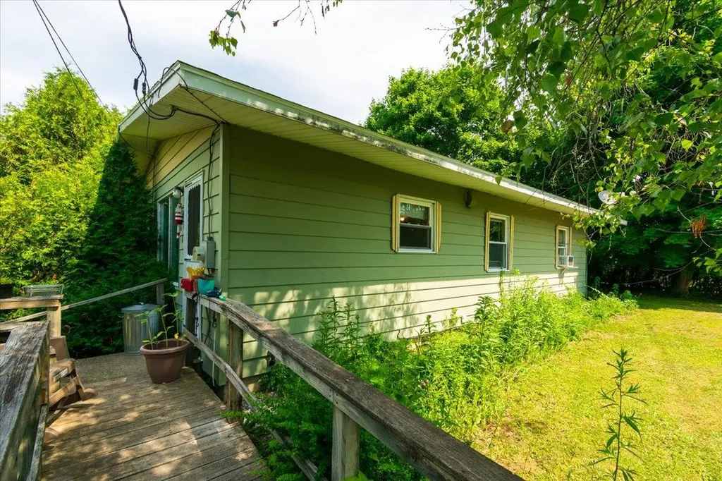 660 Old County Road Rockland ME 04841