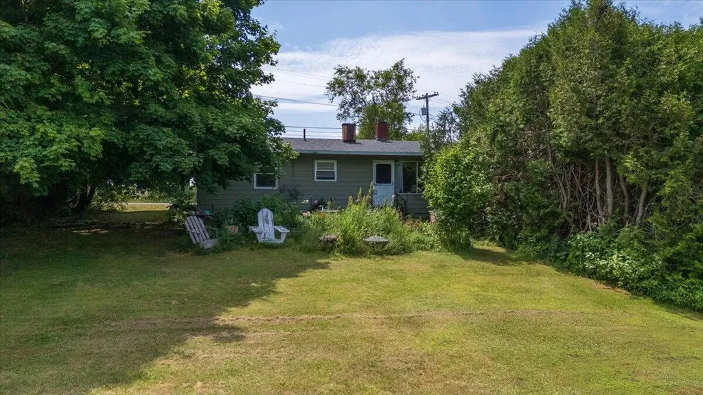 660 Old County Road Rockland ME 04841