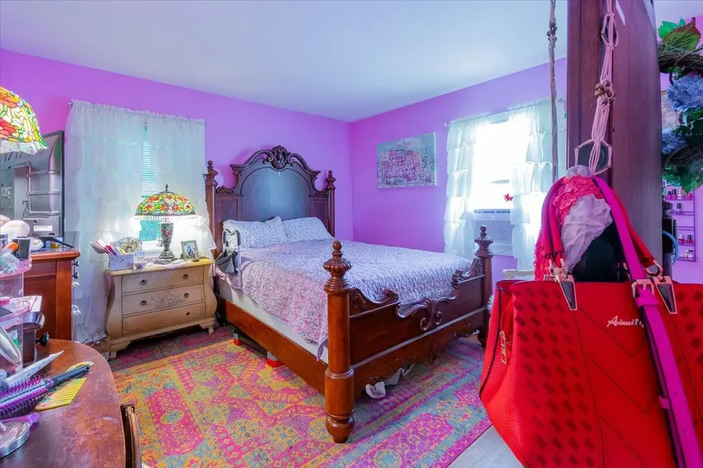 660 Old County Road Rockland ME 04841