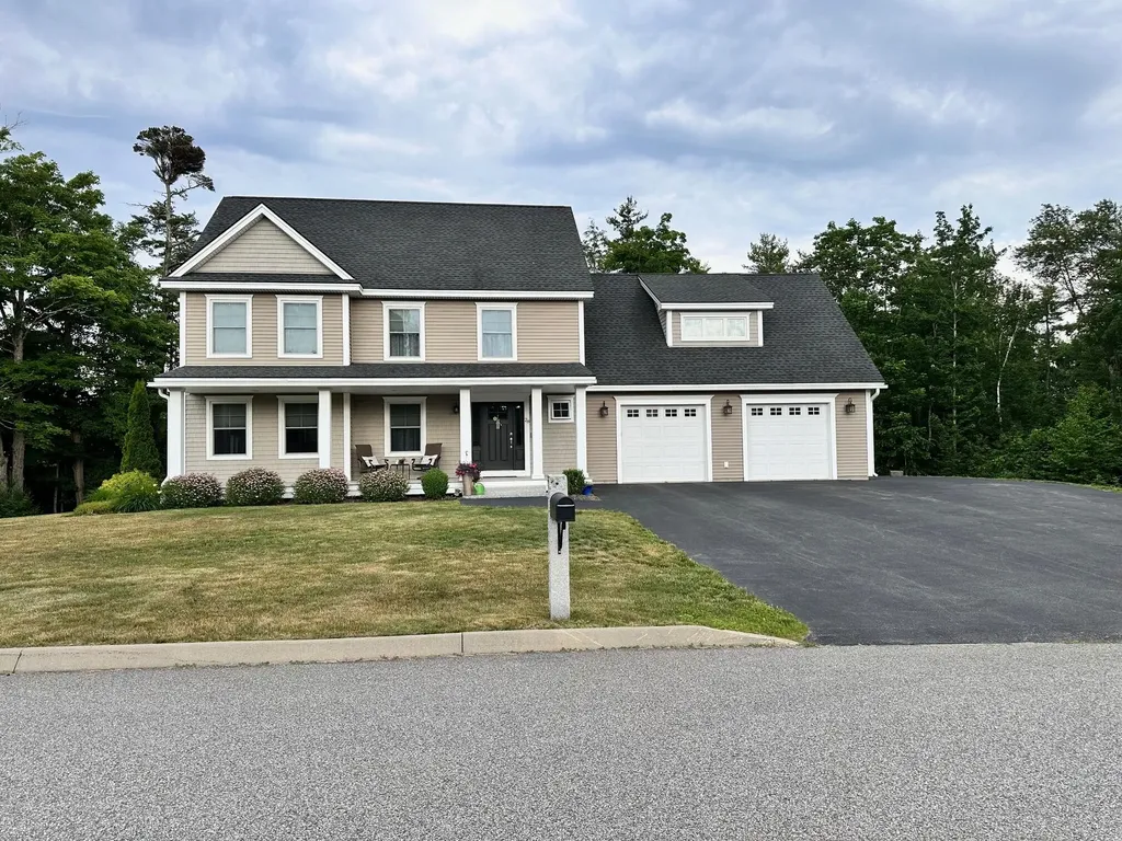 28 Trailside Circle Saco ME 04072