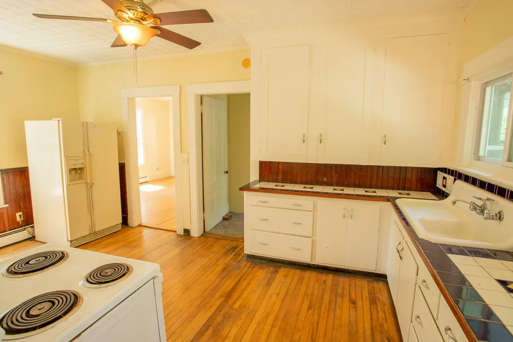 15 Autumn Street Bangor ME 04401