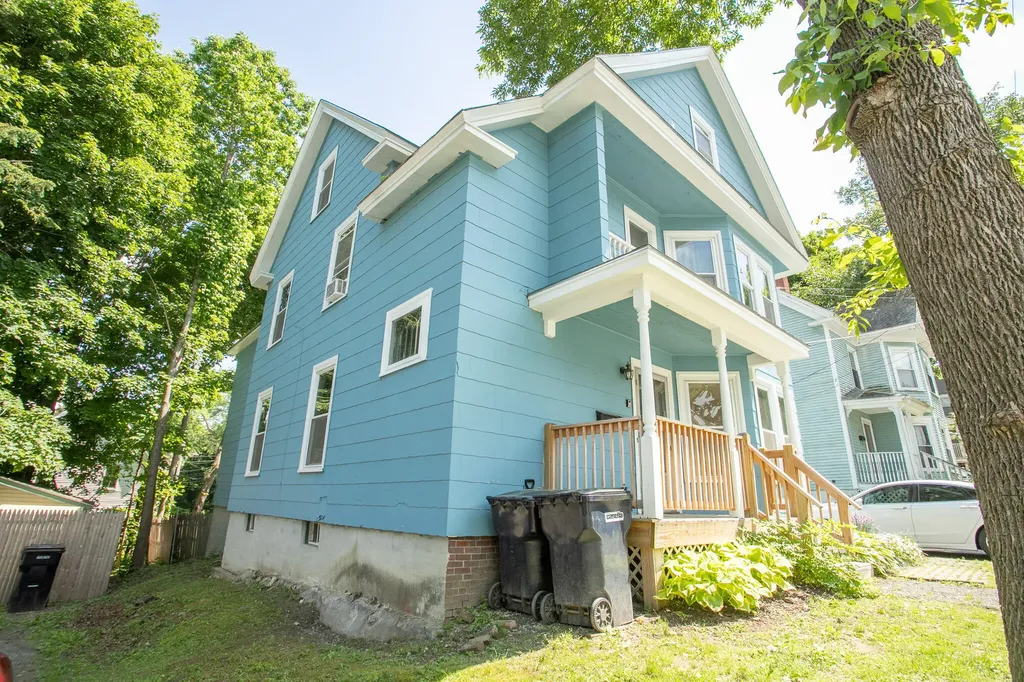 15 Autumn Street Bangor ME 04401