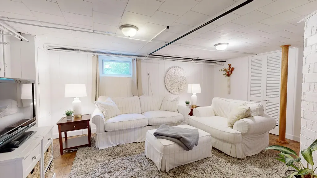 48 Grandview Avenue Auburn ME 04210