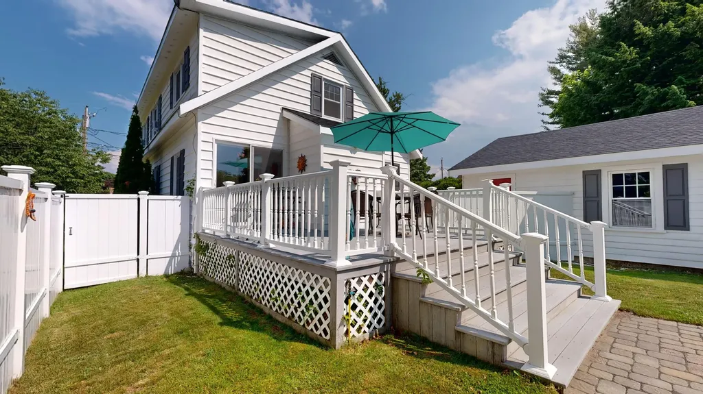 48 Grandview Avenue Auburn ME 04210