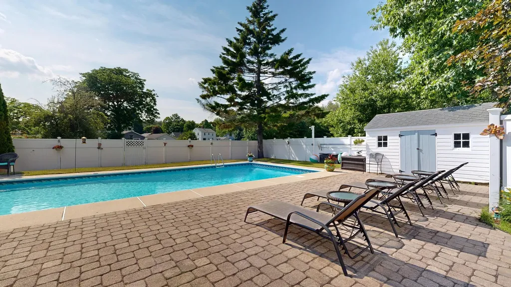 48 Grandview Avenue Auburn ME 04210