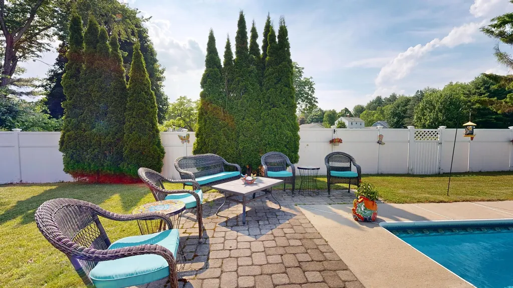 48 Grandview Avenue Auburn ME 04210