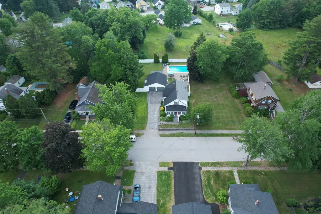 48 Grandview Avenue Auburn ME 04210