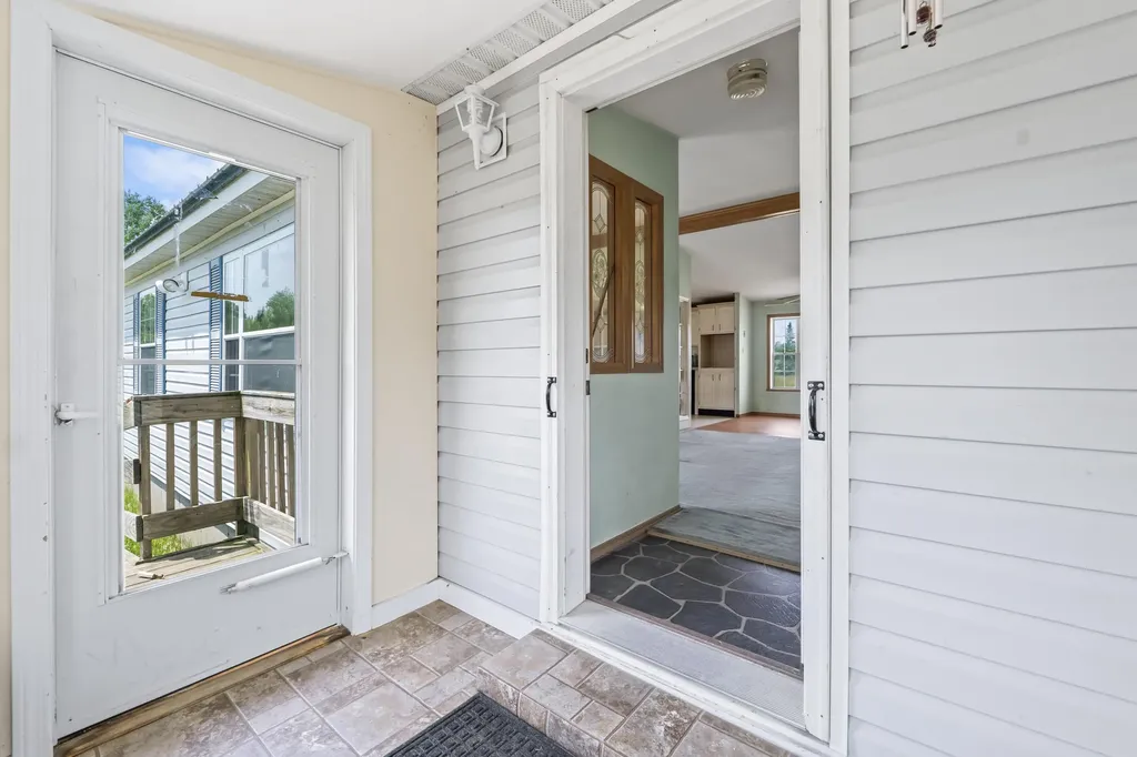 47 Pittston Road Whitefield ME 04353