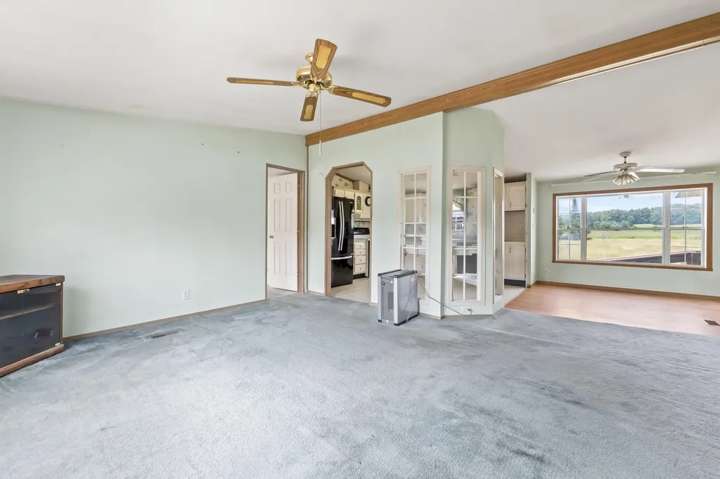 47 Pittston Road Whitefield ME 04353