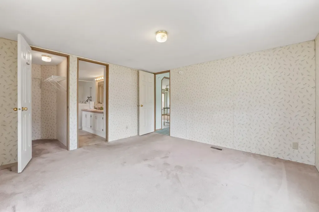 47 Pittston Road Whitefield ME 04353