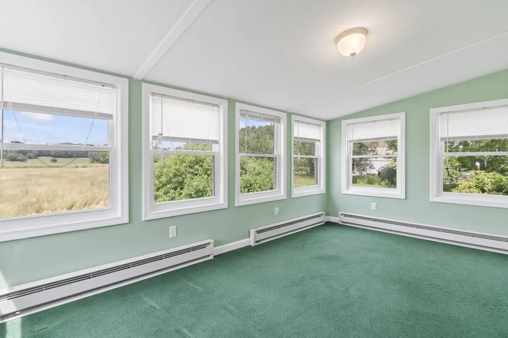 47 Pittston Road Whitefield ME 04353