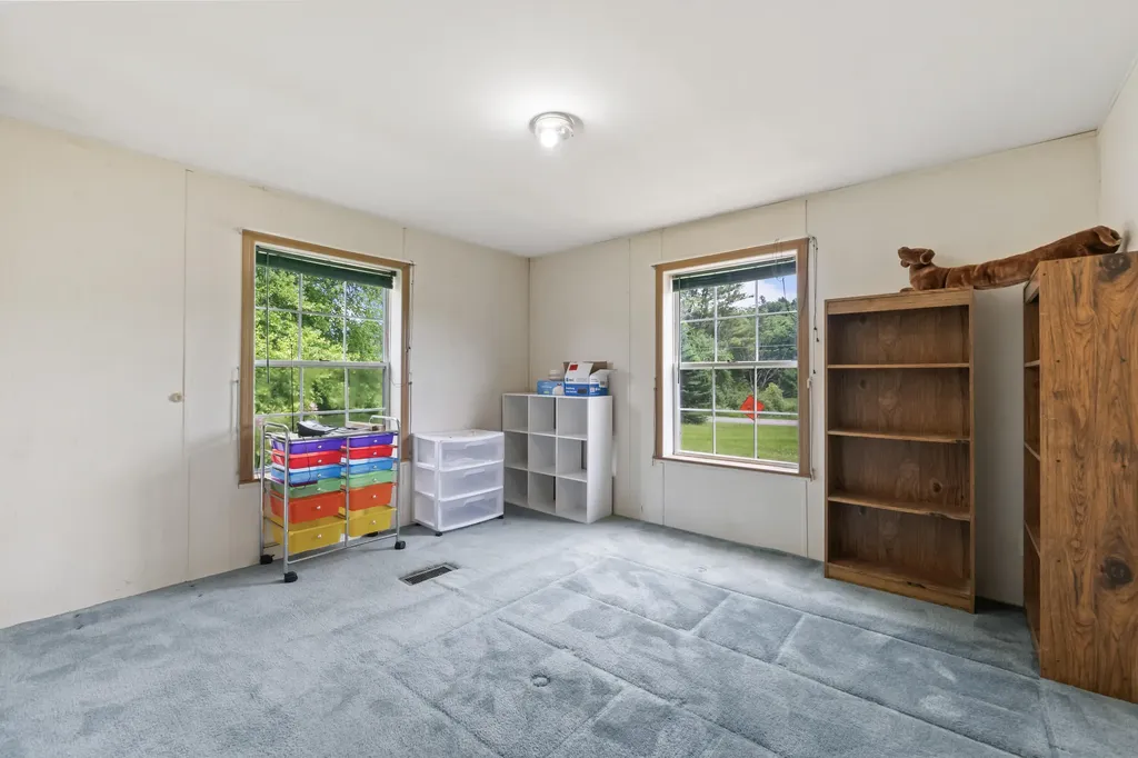 47 Pittston Road Whitefield ME 04353
