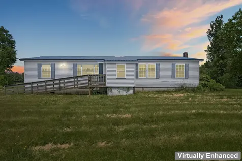 47 Pittston Road Whitefield ME 04353