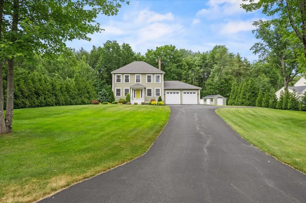 14 Crossing Brook Drive Buxton ME 04093