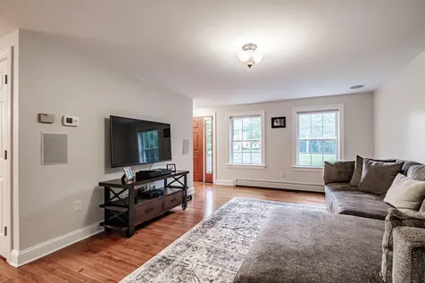 18 Cheechako Road Buxton ME 04093