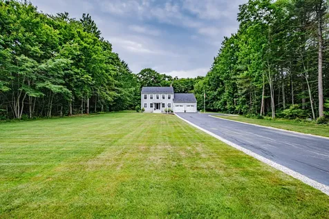18 Cheechako Road Buxton ME 04093