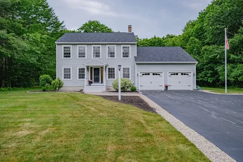18 Cheechako Road Buxton ME 04093