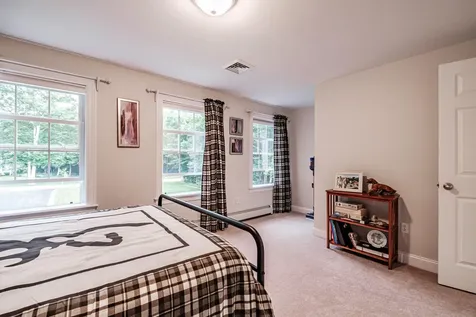 18 Cheechako Road Buxton ME 04093