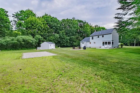 18 Cheechako Road Buxton ME 04093