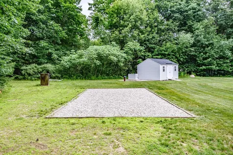 18 Cheechako Road Buxton ME 04093