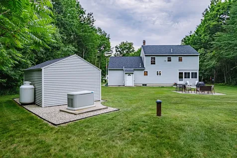 18 Cheechako Road Buxton ME 04093