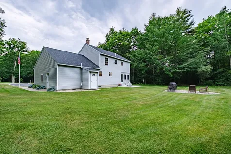 18 Cheechako Road Buxton ME 04093