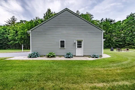 18 Cheechako Road Buxton ME 04093