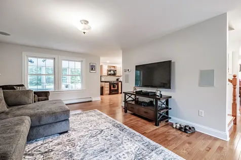 18 Cheechako Road Buxton ME 04093