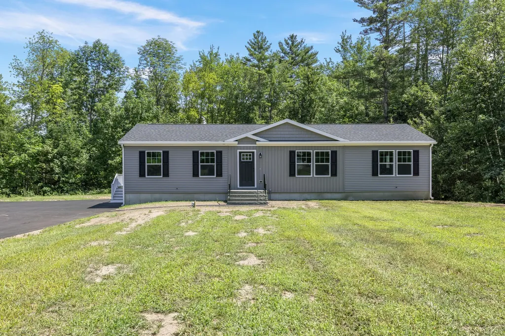 192 New Road Arundel ME 04046