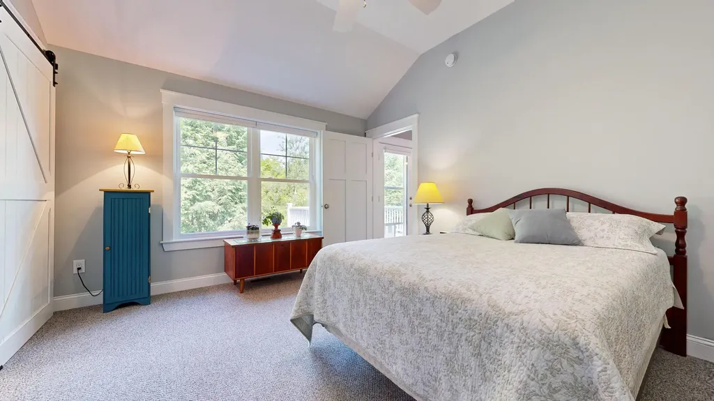 33 Whitney Way Raymond ME 04071