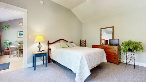 33 Whitney Way Raymond ME 04071