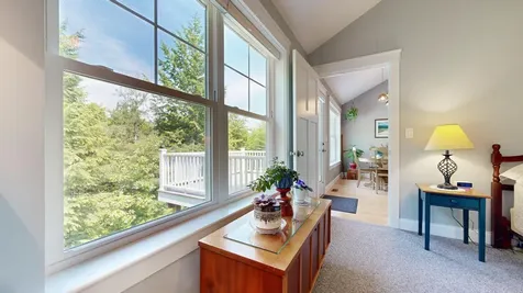33 Whitney Way Raymond ME 04071