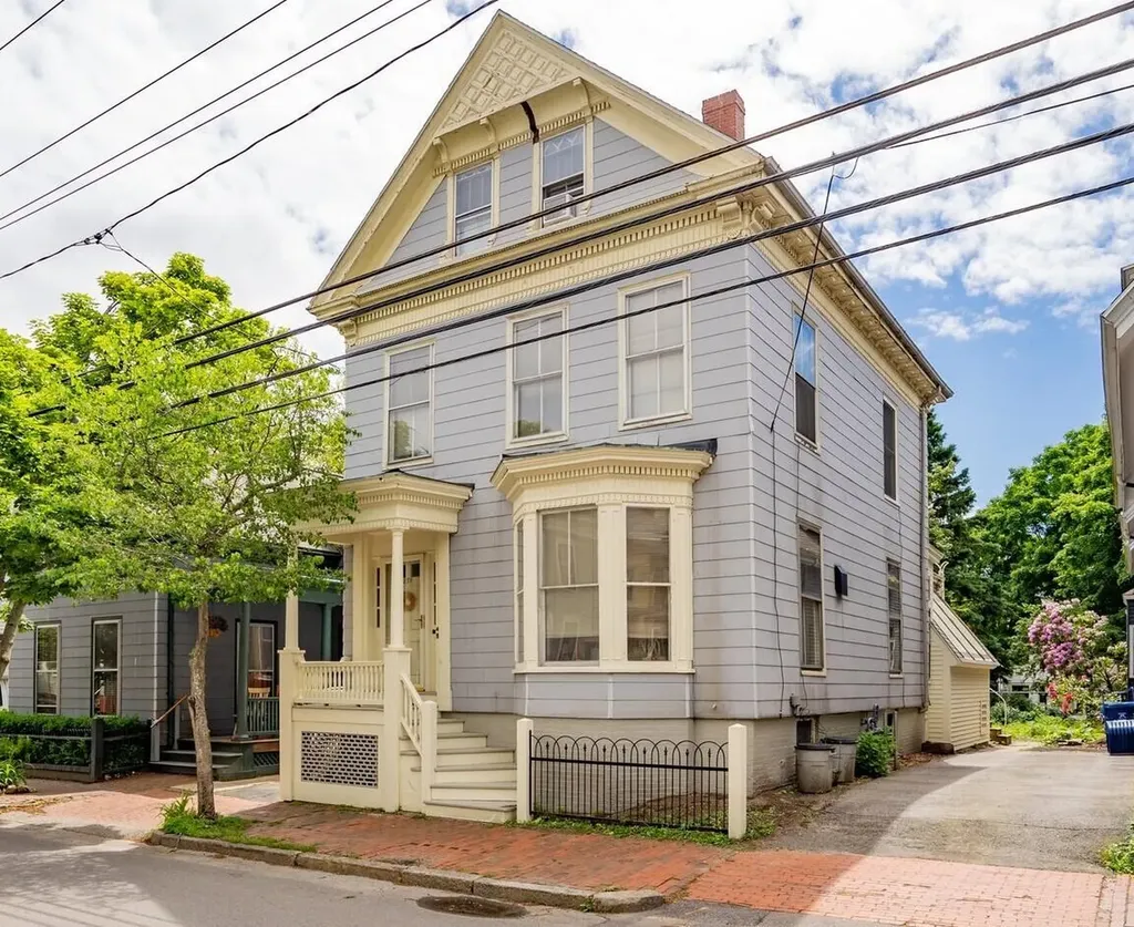 278 Spring Street Portland ME 04102