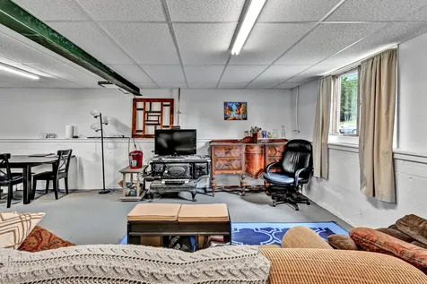 38 Zoar Street Auburn ME 04210