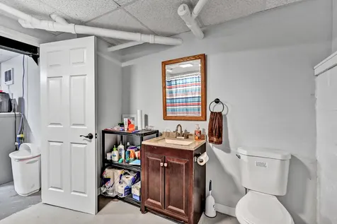 38 Zoar Street Auburn ME 04210