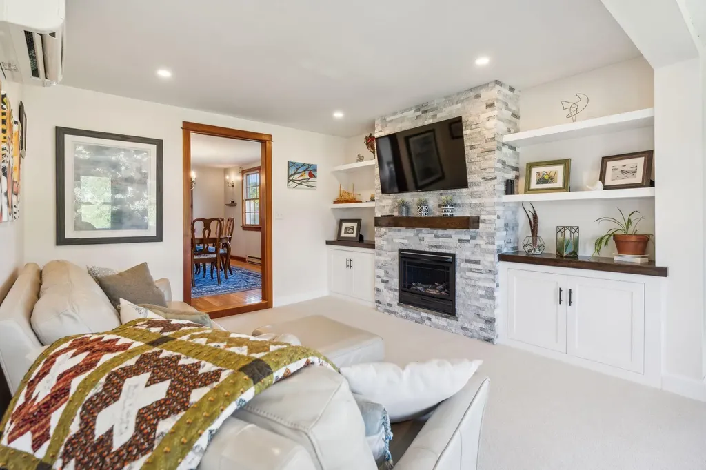 522 Boom Road Saco ME 04072