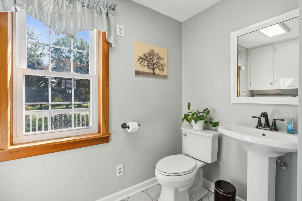 522 Boom Road Saco ME 04072