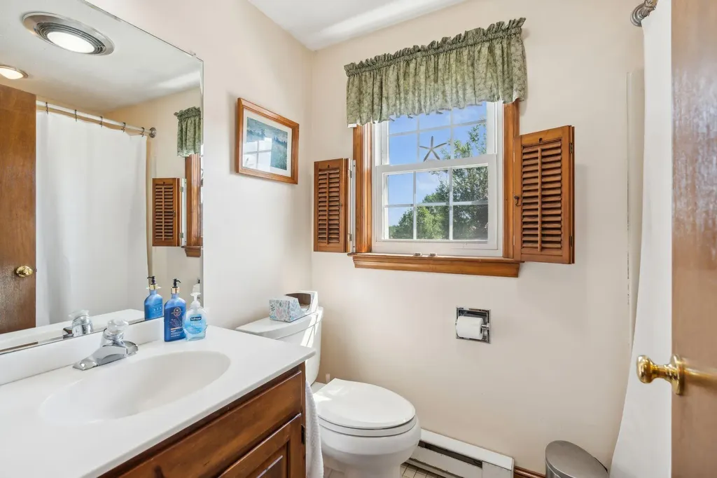 522 Boom Road Saco ME 04072