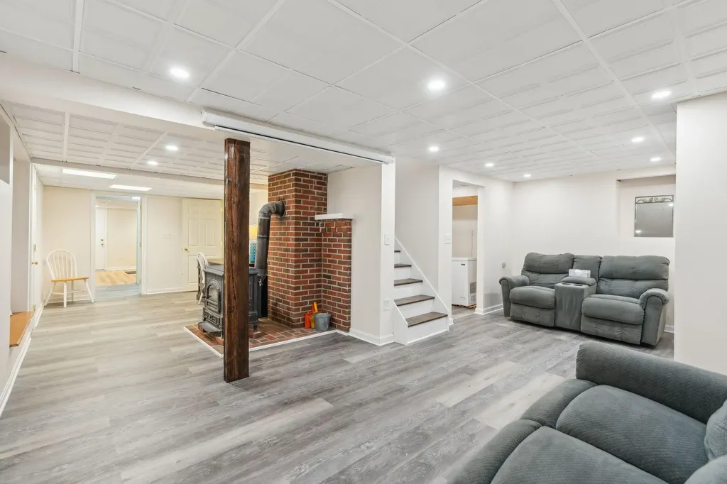 522 Boom Road Saco ME 04072