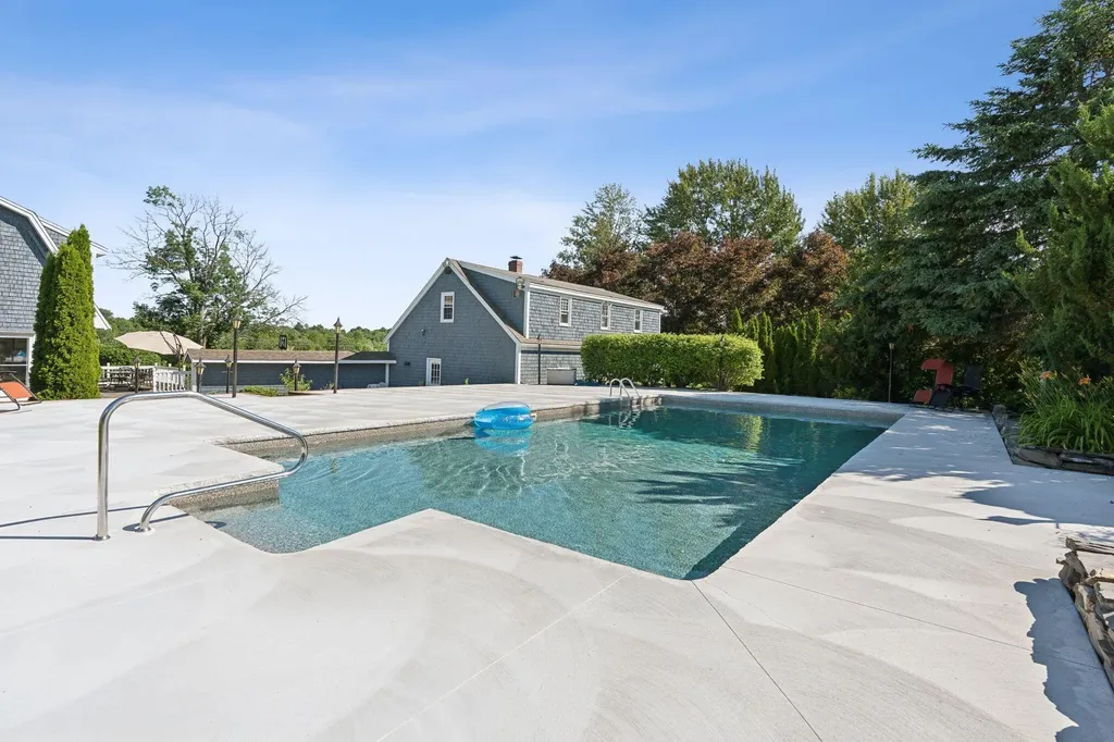 522 Boom Road Saco ME 04072