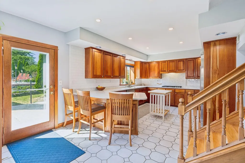 522 Boom Road Saco ME 04072