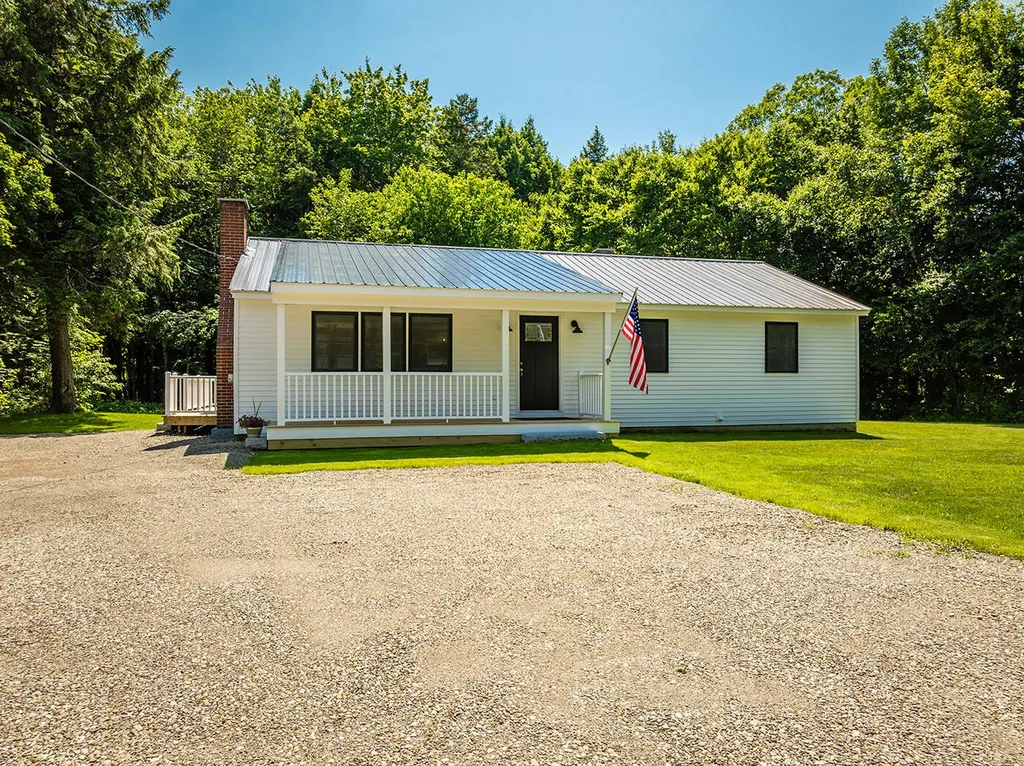 224 Augusta Road Washington ME 04574