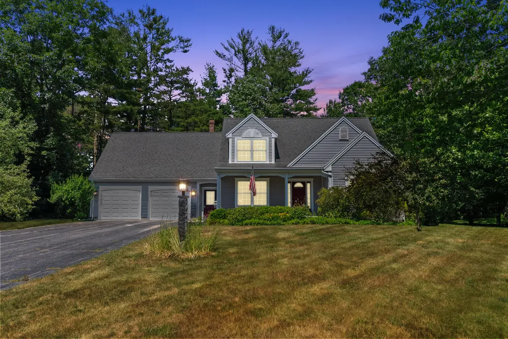 4 Preston Lane Kennebunk ME 04043